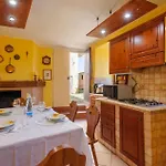 2 Bedroom Lovely In 別荘 Frontale