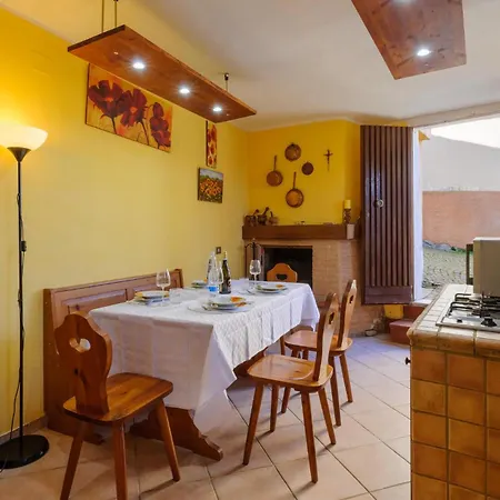 2 Bedroom Lovely In *