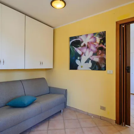 2 Bedroom Lovely In