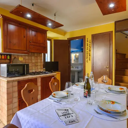 別荘 2 Bedroom Lovely In