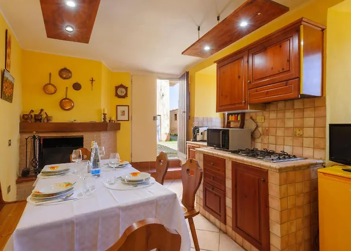 2 Bedroom Lovely In Σπίτι διακοπών Frontale (Macerata)
