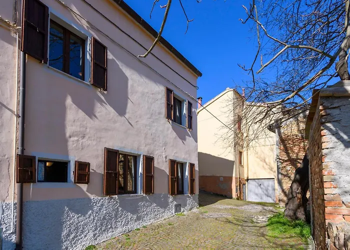 2 Bedroom Lovely In Σπίτι διακοπών