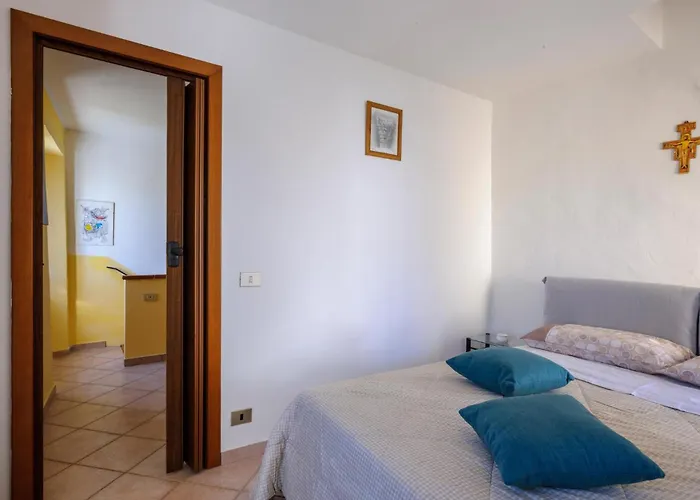 2 Bedroom Lovely In Σπίτι διακοπών Frontale (Macerata)