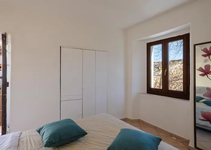 Σπίτι διακοπών 2 Bedroom Lovely In *