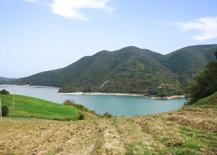 Σπίτι διακοπών 2 Bedroom Lovely In *